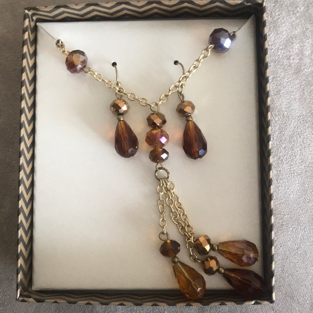 Social Jewelry Box Set - Necklace and Earrings